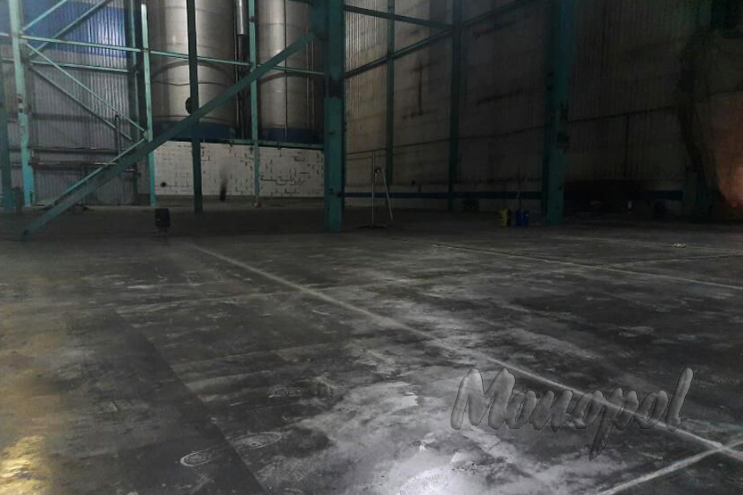 Устройство бетонного пола с фиброй ООО "Пивоваренная компания "Балтика", S = 2300 кв.м.