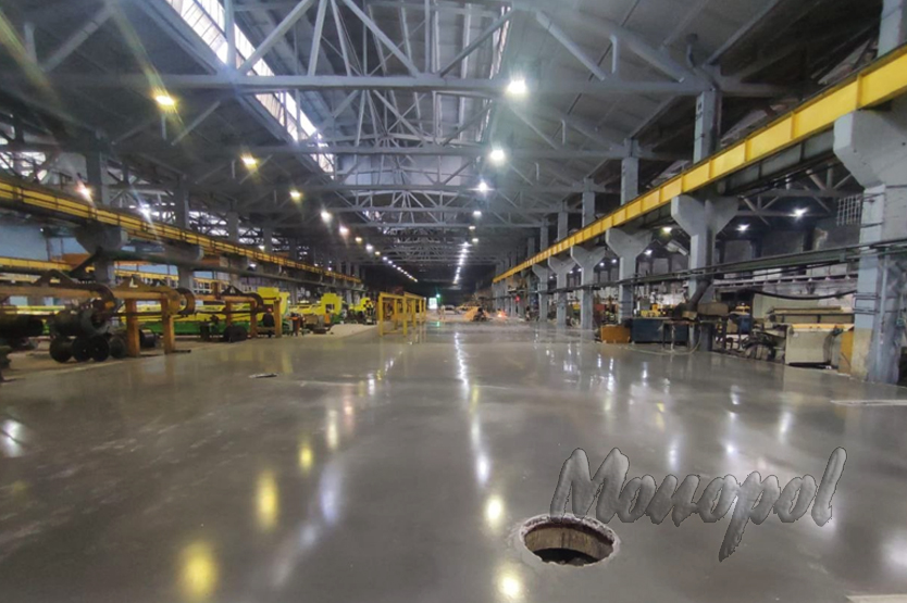 Устройство бетонного пола с топпингом ООО "Орловский сталепрокатный завод", S = 2500 кв.м