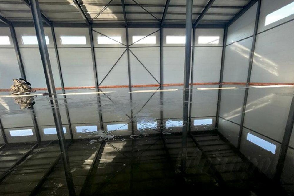 Устройство бетонного пола с топпингом ООО "РИЧ", S = 1150 кв.м